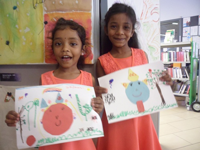 Sisters Kavinela and Kaninela Tharmakulasingam at Northolt Leisure Library