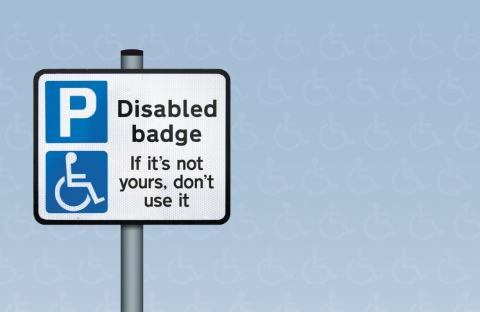 Disabled badge parking sign