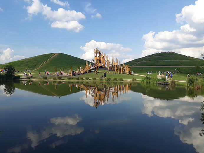 5 Malgorzata Sikora - Northala Fields lakes, mounds and play area