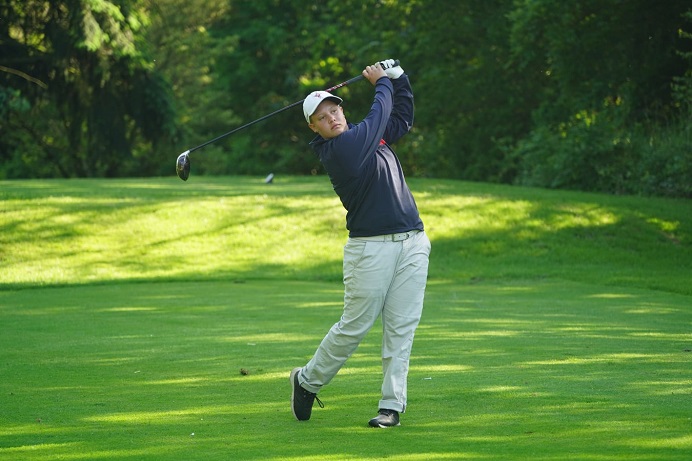 Saskia Owen, golfer