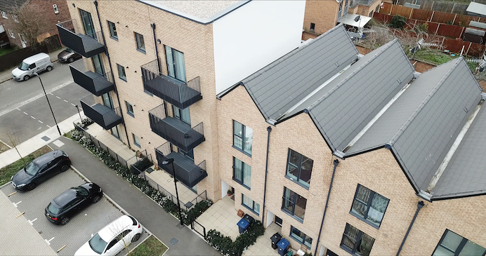 Apartments and townhouses in Northolt