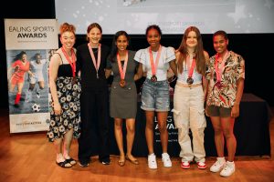London Youth Games - Bronze Medlaists Ealing Netball team